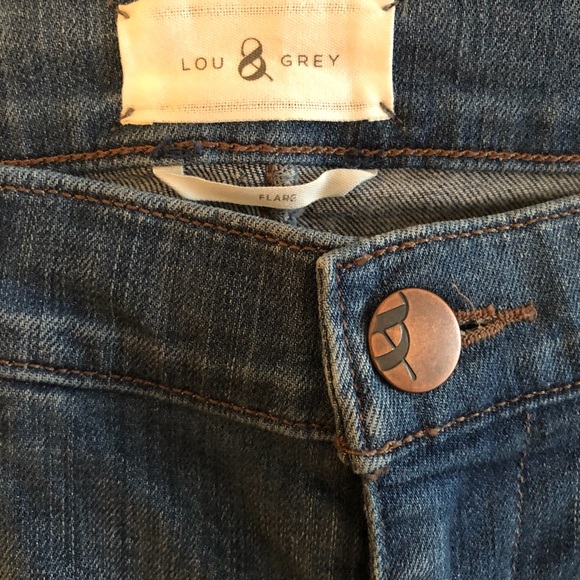 Lou & Grey Flare Leg Mid-Rise Jeans Size 27 - Picture 4 of 6